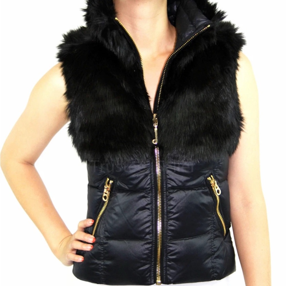 Juicy Couture black padded vest in faux leather, used but like new, size XS.